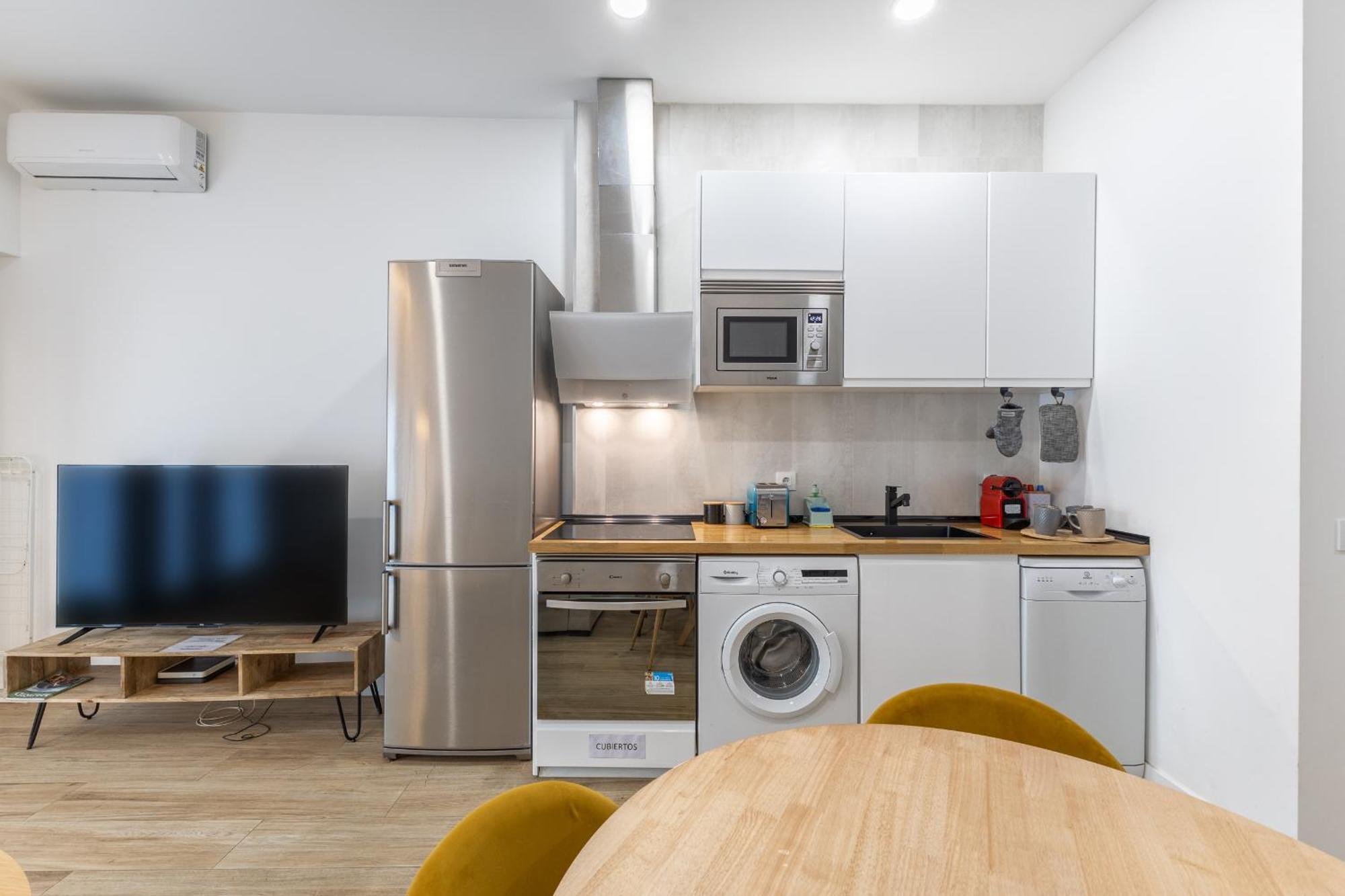 Atocha Apartment Мадрид Экстерьер фото