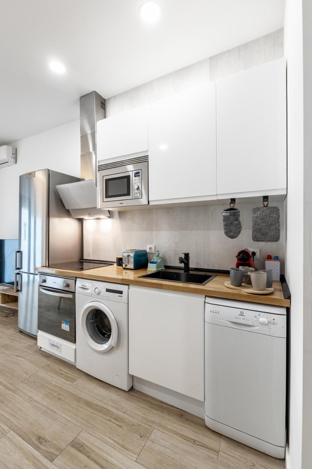 Atocha Apartment Мадрид Экстерьер фото